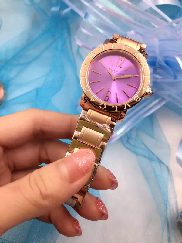 ブルガリ時計正面デザイン